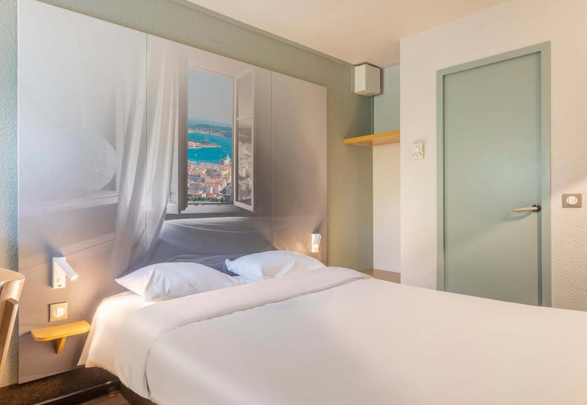 Hotel Toulon Sur 2*